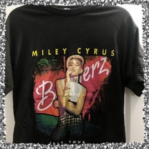 Music Graphic T-shirt: Miley Cyrus